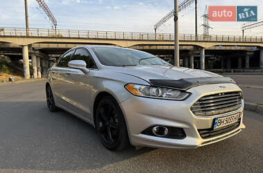 Седан Ford Fusion 2016 в 