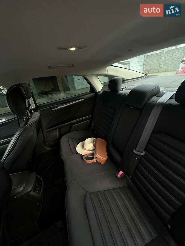 Седан Ford Fusion 2013 в Одессе