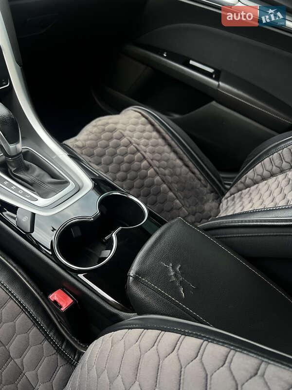 Седан Ford Fusion 2013 в Одессе