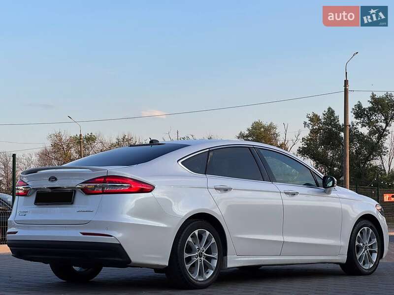 Седан Ford Fusion 2019 в Запорожье