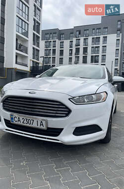 Седан Ford Fusion 2013 в 