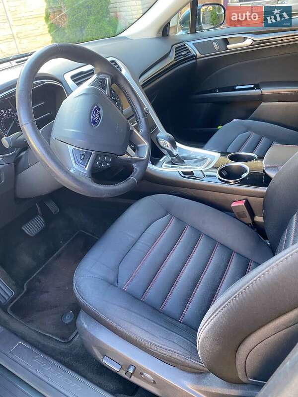 Седан Ford Fusion 2015 в Боярке