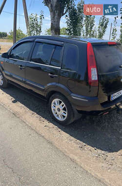 Хэтчбек Ford Fusion 2008 в 
