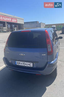 Хэтчбек Ford Fusion 2005 в 