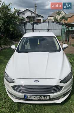 Седан Ford Fusion 2018 в 