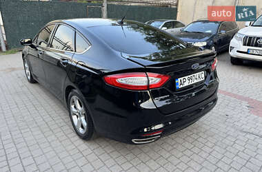 Седан Ford Fusion 2015 в 