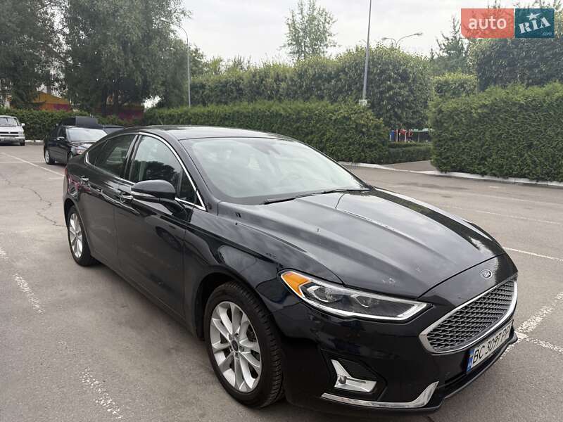 Седан Ford Fusion 2018 в Києві