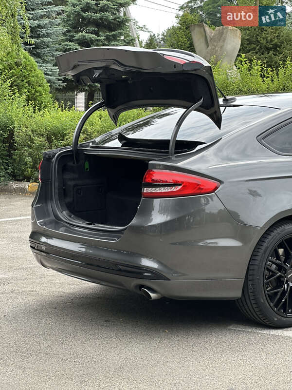 Седан Ford Fusion 2016 в Киеве