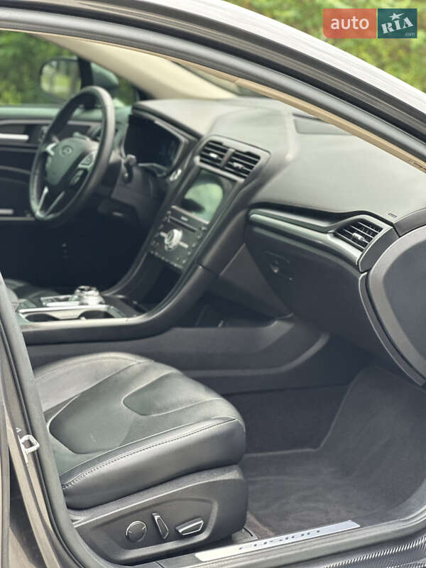 Седан Ford Fusion 2016 в Киеве