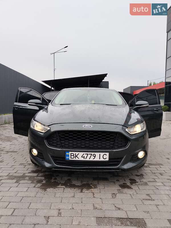 Седан Ford Fusion 2014 в Здолбунове