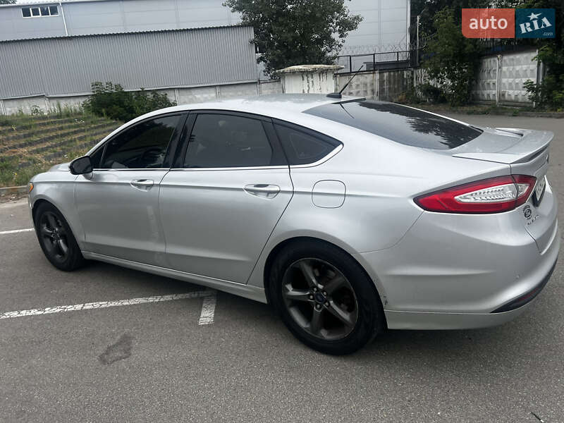 Седан Ford Fusion 2015 в Киеве