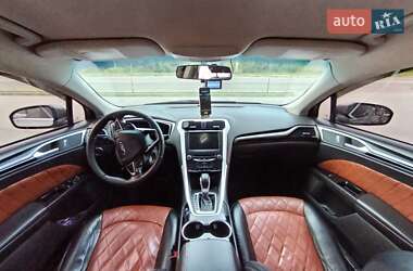 Седан Ford Fusion 2014 в 