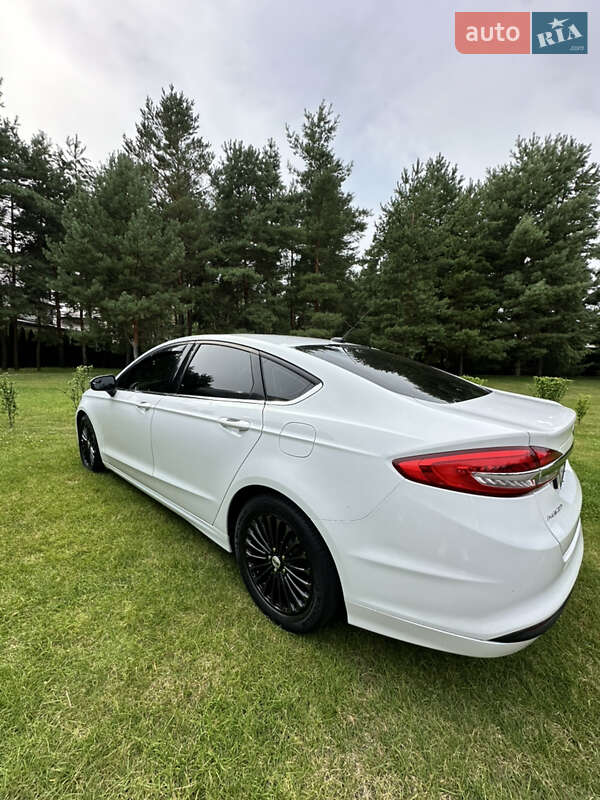 Седан Ford Fusion 2016 в Киеве фото 3 Седан Ford Fusion 2016 в Киеве