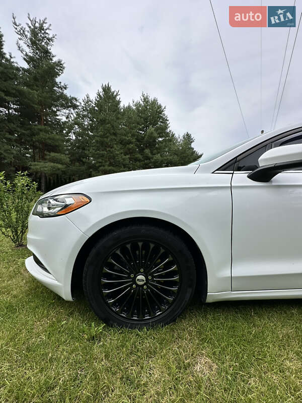 Седан Ford Fusion 2016 в Киеве фото 6 Седан Ford Fusion 2016 в Киеве