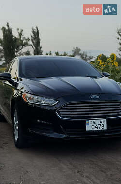Седан Ford Fusion 2014 в 