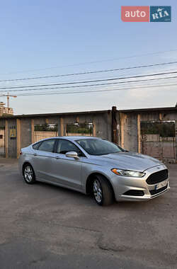 Седан Ford Fusion 2014 в 