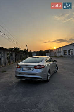 Седан Ford Fusion 2014 в 