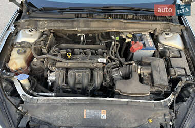 Седан Ford Fusion 2014 в 