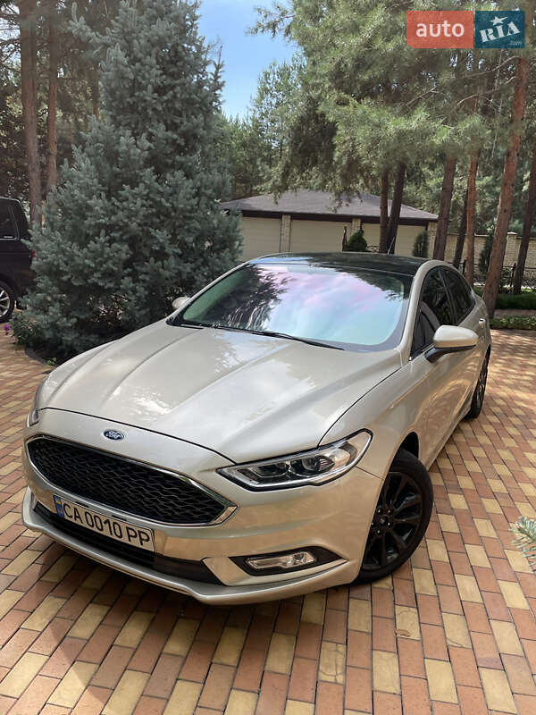 Седан Ford Fusion 2017 в Киеве