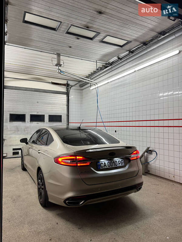 Седан Ford Fusion 2017 в Киеве