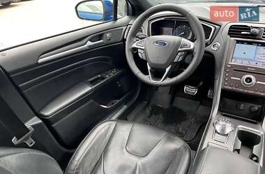 Седан Ford Fusion 2017 в 