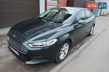 Седан Ford Fusion 2015 в Києві