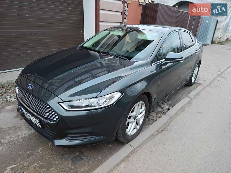 Седан Ford Fusion 2015 в Киеве