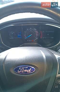 Седан Ford Fusion 2014 в 