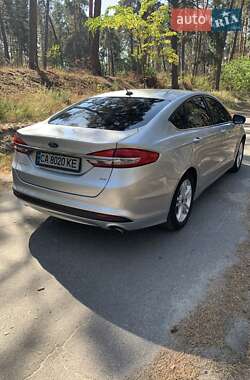 Седан Ford Fusion 2018 в 