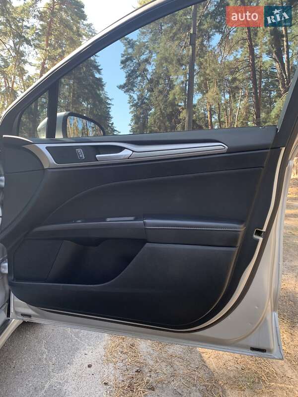 Седан Ford Fusion 2018 в Черкасах фото 41 Седан Ford Fusion 2018 в Черкасах