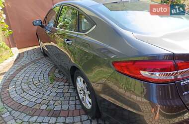 Седан Ford Fusion 2016 в 