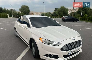 Седан Ford Fusion 2014 в 
