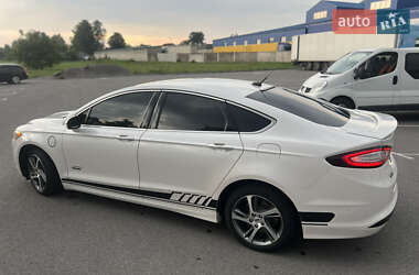 Седан Ford Fusion 2014 в 