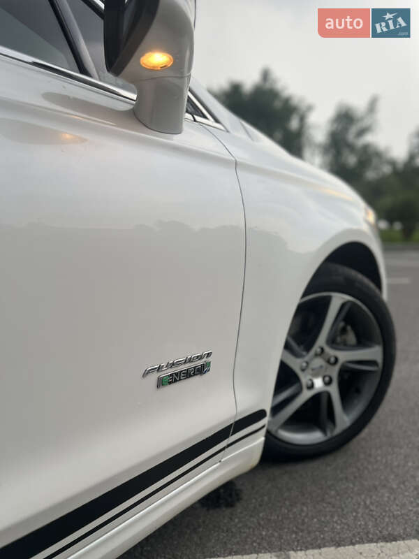 Седан Ford Fusion 2014 в Хмельнике