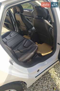 Седан Ford Fusion 2013 в 