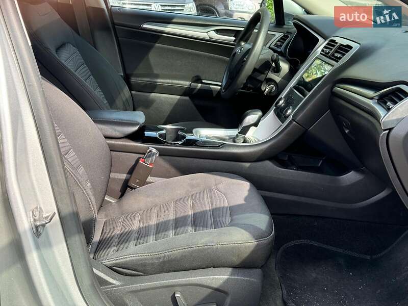 Седан Ford Fusion 2015 в Виннице