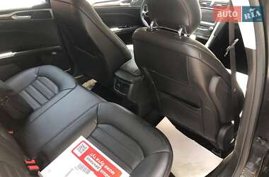 Седан Ford Fusion 2014 в 