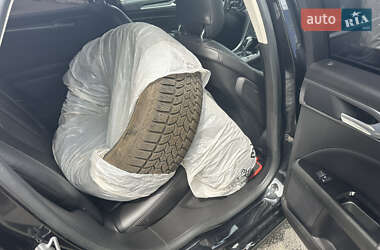 Седан Ford Fusion 2013 в 