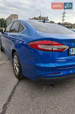 Седан Ford Fusion 2018 в 
