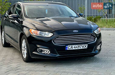 Седан Ford Fusion 2015 в Черкасах