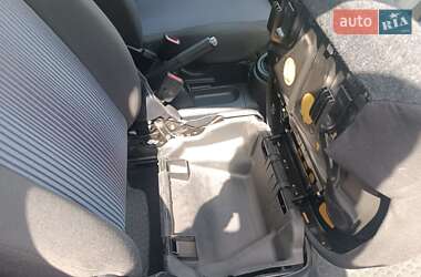 Хэтчбек Ford Fusion 2006 в 