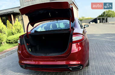 Седан Ford Fusion 2014 в 