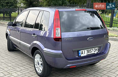 Хэтчбек Ford Fusion 2008 в 