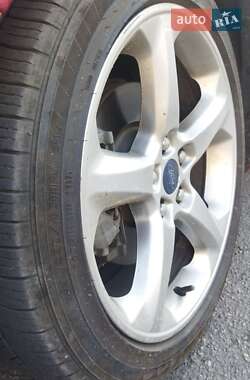 Седан Ford Fusion 2015 в 