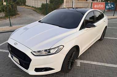 Седан Ford Fusion 2016 в 