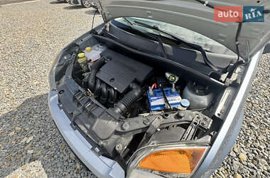 Хэтчбек Ford Fusion 2006 в 