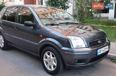 Хэтчбек Ford Fusion 2004 в Виннице