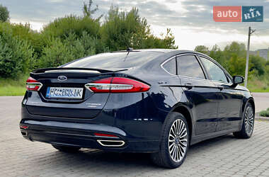 Седан Ford Fusion 2020 в 