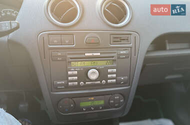 Хэтчбек Ford Fusion 2007 в 