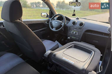 Хэтчбек Ford Fusion 2007 в 